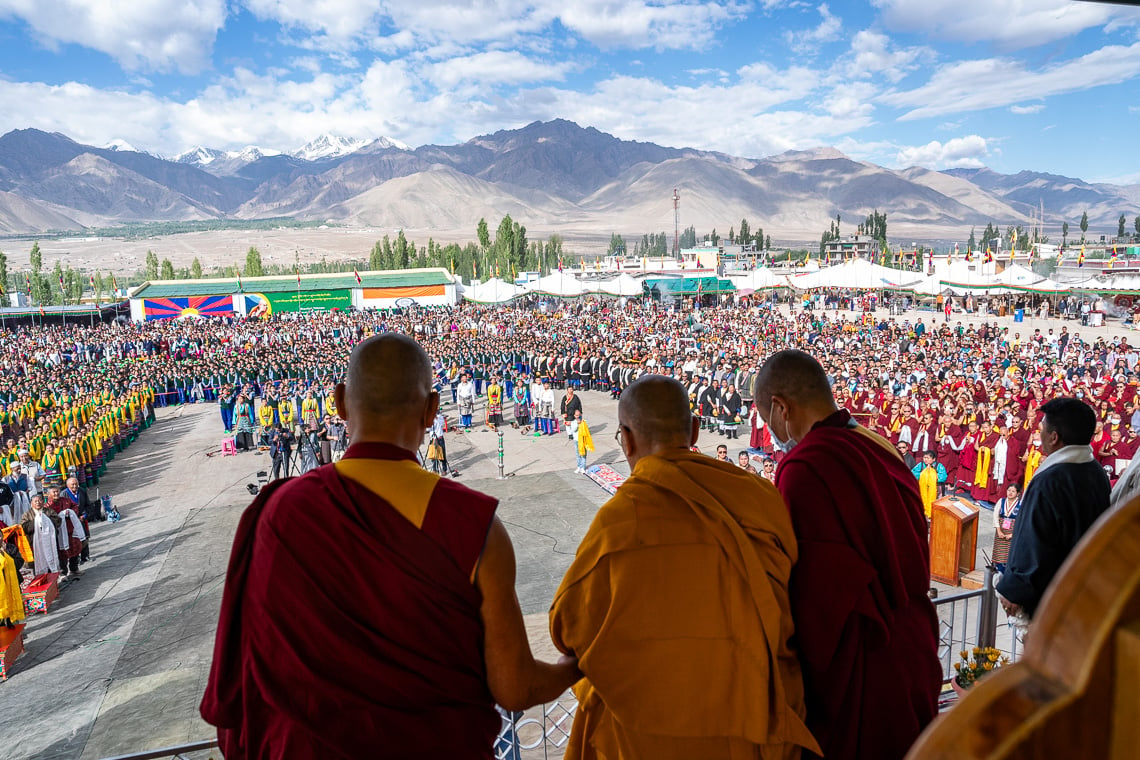 སྤྱི་ནོར་༸གོང་ས་༸སྐྱབས་མགོན་ཆེན་པོ་མཆོག་གིས་ལ་དྭགས་བོད་ཕྲུག་ཁྱིམ་སྡེའི ...